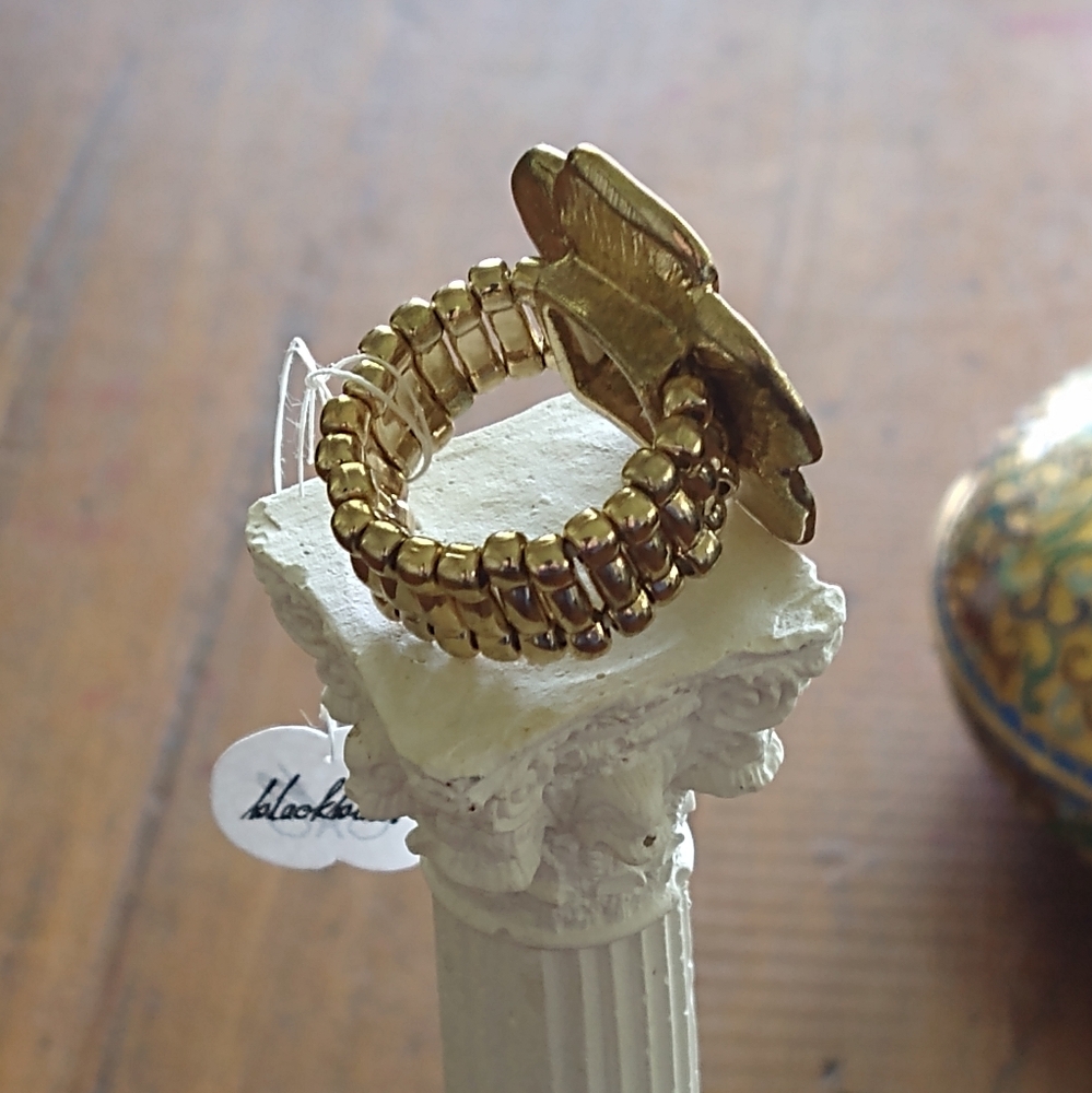 Flower Ring - Picture 6 of 8